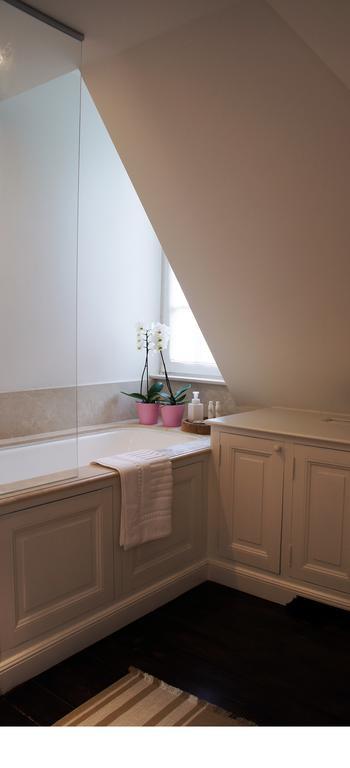 Guest House La Maison Chantecler Uccle Pokoj fotografie